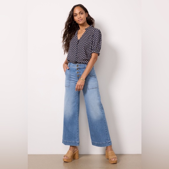 Evereve Ever wide leg jeans - Picture 2 of 8